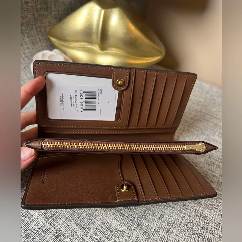 $119(NWT)Coach Slim Zip Wallet In Signature Canvas - Picture 4 of 7